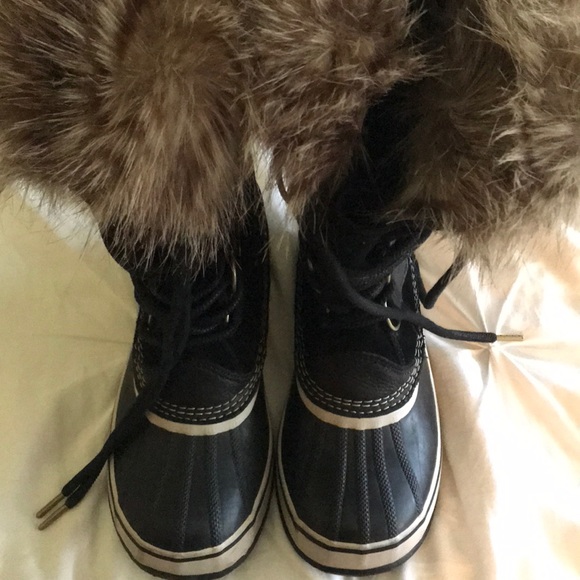 Sorel Joan of Arctic Snow Boots with Fur - Picture 4 of 5